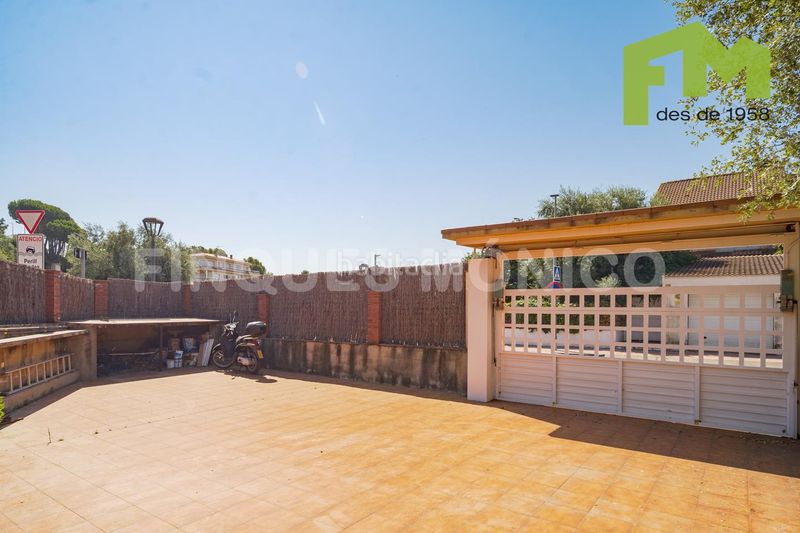 Foto 37ef0058-9036-41a7-9a75-ac78b9e9c4e1. Casa amb calefacció a Teià