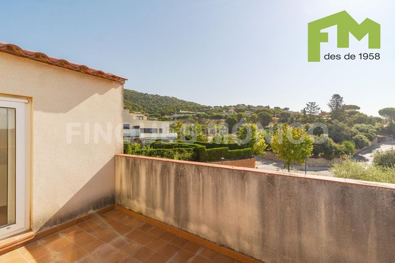 Foto e54ec500-4a49-4b7c-bb2d-98316abf580c. Casa amb calefacció a Teià
