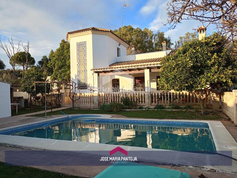 Foto 98621427-8e50-46a5-ac3a-d6e06e2ebf67. Chalet con riscaldamento parcheggio piscina in Arcos de la Frontera