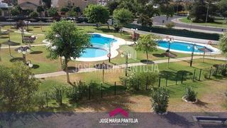 Pis en El Altillo. Piso cuatro dormitorios en zona el altillo