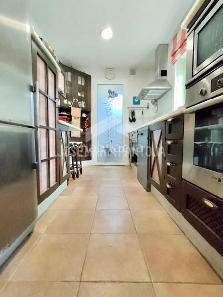 Foto 01fffa40-6a20-4261-b420-e949d3b552b3. Casa aparellada a Pozoalbero Jerez de la Frontera