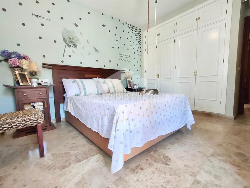 Foto a5da7d08-aac9-49fa-83c5-1ec17ea5f1ca. Casa aparellada a Pozoalbero Jerez de la Frontera