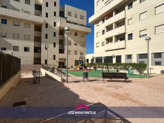 Appartement à El Rocío - La Milagrosa. Piso de tres dormitorios en avd juan carlos i