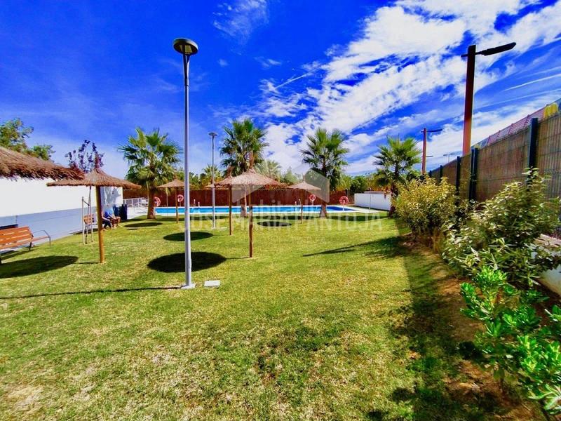 Foto 2869cf87-f04c-46a1-a254-b803a4943483. Flat with parking pool in Caballero Bonald-S. José Obrero-Guadalcacín Jerez de la Frontera