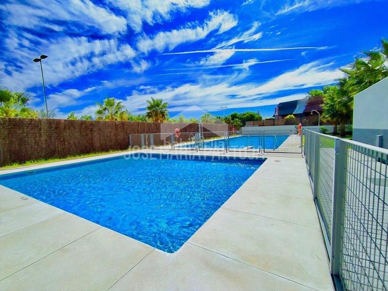 Foto 603d31bd-161d-4533-9f4a-503936714e2b. Flat with parking pool in Caballero Bonald-S. José Obrero-Guadalcacín Jerez de la Frontera