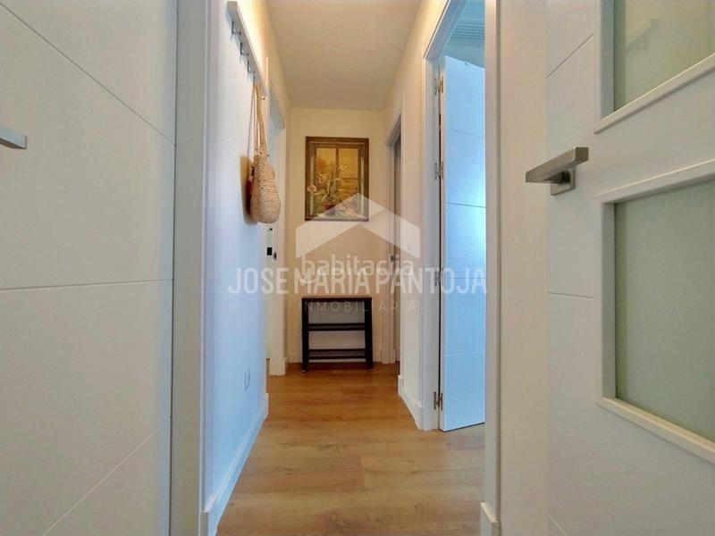 Foto 65ea2808-caac-40fe-94ea-b06602510b62. Flat with parking pool in Caballero Bonald-S. José Obrero-Guadalcacín Jerez de la Frontera