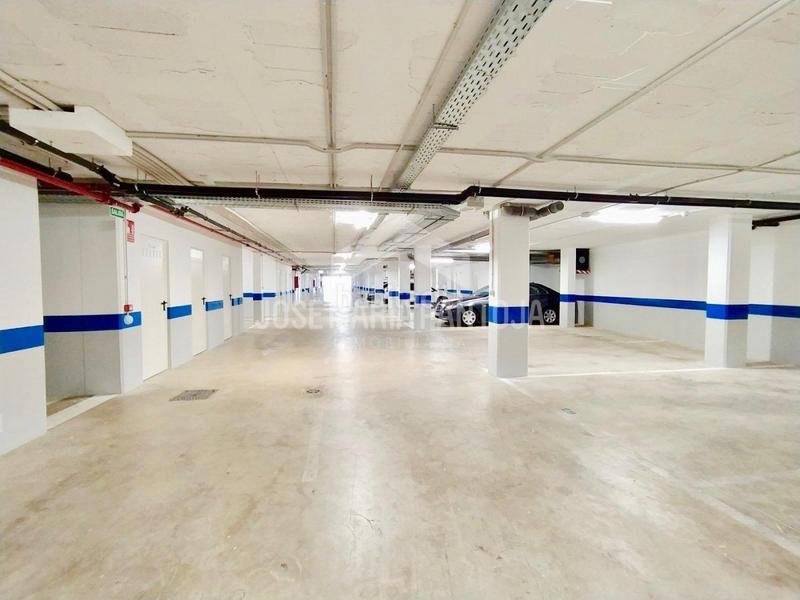 Foto 7ca72459-6d68-4a75-abb4-99f4102b8ef8. Flat with parking pool in Caballero Bonald-S. José Obrero-Guadalcacín Jerez de la Frontera