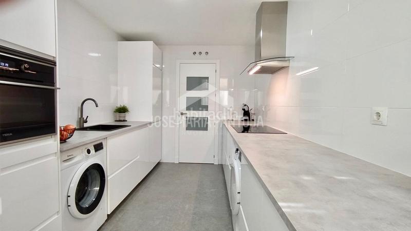 Foto 9f2db136-3906-4171-a6e5-f927b0c37d7e. Flat with parking pool in Caballero Bonald-S. José Obrero-Guadalcacín Jerez de la Frontera