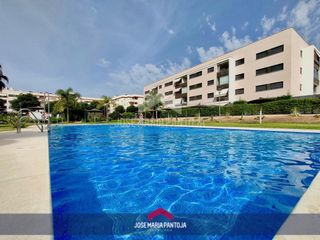 Pis a Caballero Bonald-S. José Obrero-Guadalcacín. Piso seminuevo en residencial zona norte