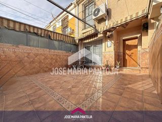Casa adossada a El Rocío - La Milagrosa