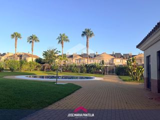 Casa adossada a Puertas del sur - Guadabajaque