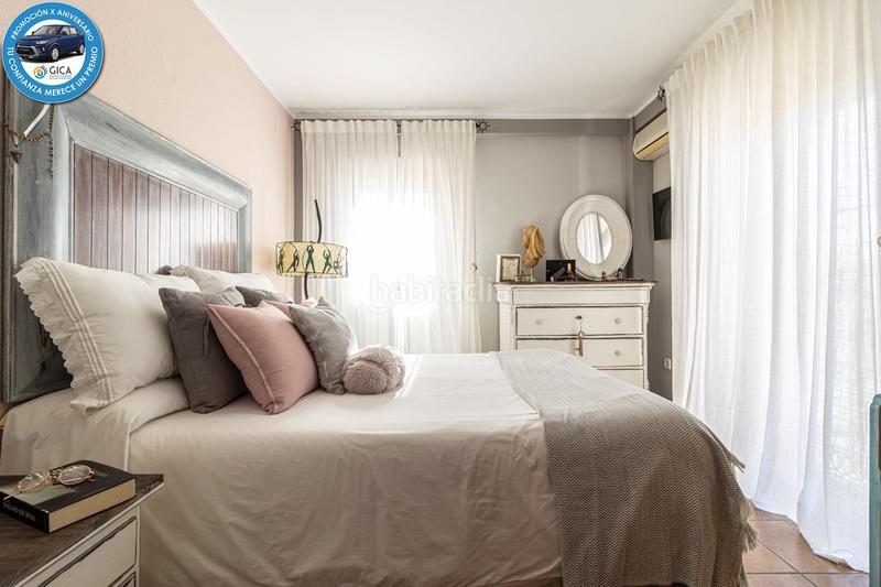 Foto b7aede31-731f-4e0e-bee7-b34444788522. Maison jumelée avec parking dans El Rocío - La Milagrosa Jerez de la Frontera