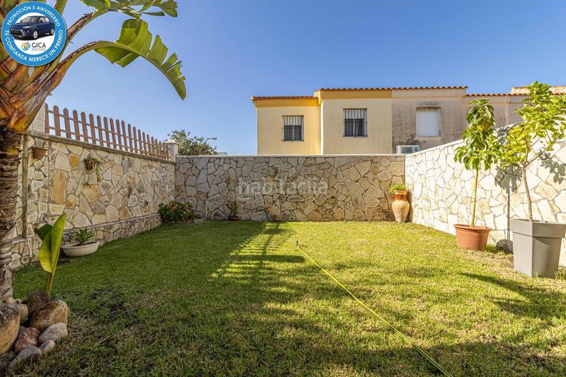 Foto db0ff7a3-8161-40c8-9bb2-d7bff4c998b9. Maison jumelée avec parking dans El Rocío - La Milagrosa Jerez de la Frontera
