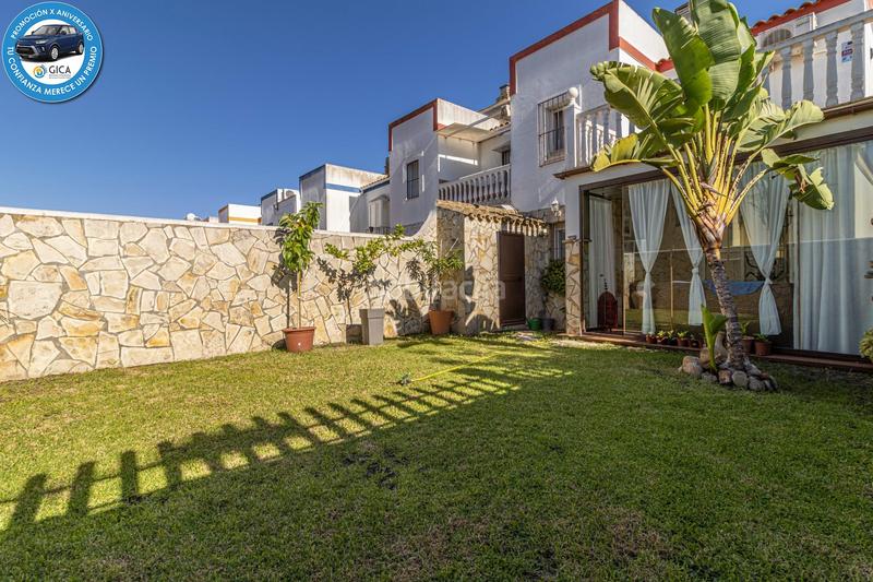 Foto ed45bce3-e91a-4eea-8f4d-b44fb172cdfe. Maison jumelée avec parking dans El Rocío - La Milagrosa Jerez de la Frontera