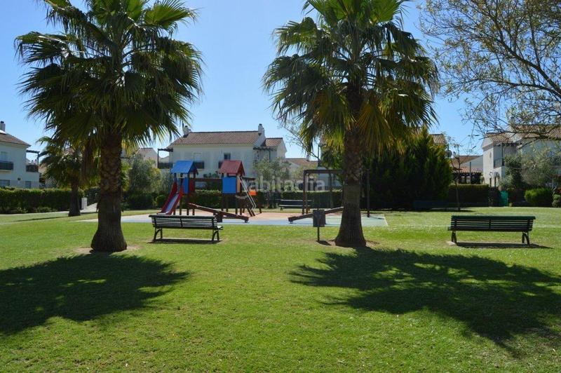 Foto 2ed84ac1-c8f0-4618-98af-0f8c5e8bc172. Casa pareada pareado en el campo de golf en Puertas del sur - Guadabajaque Jerez de la Frontera