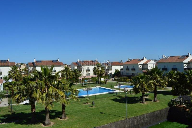Foto 48486c6a-5bd1-41b1-bee4-d81f853651f7. Casa pareada pareado en el campo de golf en Puertas del sur - Guadabajaque Jerez de la Frontera