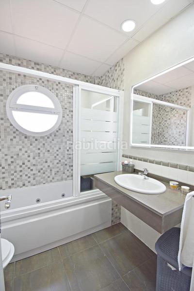 Foto e12c78e0-0485-497b-8743-d2a0c78acb11. Casa pareada pareado en el campo de golf en Puertas del sur - Guadabajaque Jerez de la Frontera