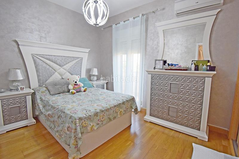 Foto e7eaae3d-c64d-40ed-b76f-a5285e0aad3a. Casa pareada pareado en el campo de golf en Puertas del sur - Guadabajaque Jerez de la Frontera