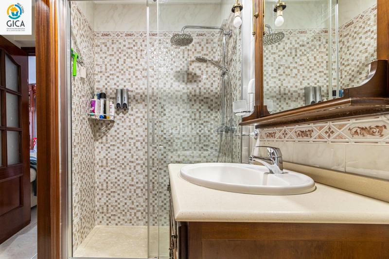 Foto 1d9a4503-e022-451d-b996-97b7f9e51842. Pis a Santiago - Coronación Jerez de la Frontera