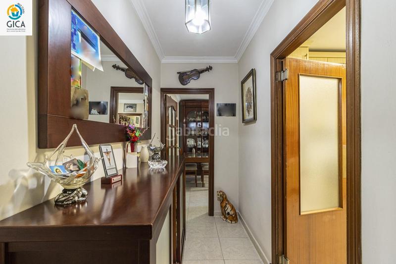 Foto ba756eee-6e7d-4310-ad1e-d004c819c6b5. Pis a Santiago - Coronación Jerez de la Frontera