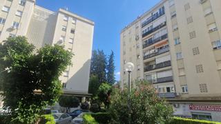 Appartement à Divina Pastora - La Yeguada. Amplio piso con terraza y parking junto a plaza del caballo