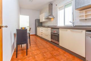 Maison à Torresoto - Agrimensor. Se vende casa en el centro con garaje