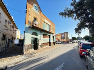 Local Comercial a Chapín - Campus Universitario - Navinco. Local comercial zona plaza del caballo