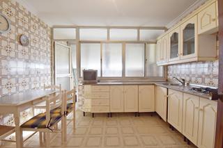 Appartamento in Santiago - Coronación. Vivienda en barriada las torres