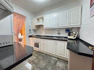 Pis a Santiago - Coronación. Se vende piso en los naranjos