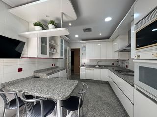 Appartamento in El Altillo. Se vende piso en urbanización pie de rey