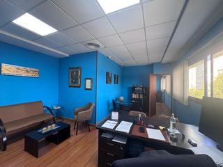 Ufficio in La Plata. Se vende  oficina en zona merca 80