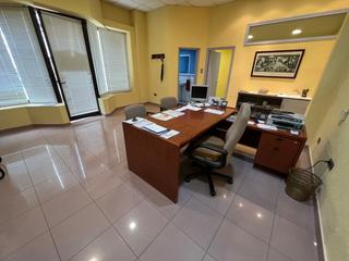 Local Comercial en Divina Pastora - La Yeguada