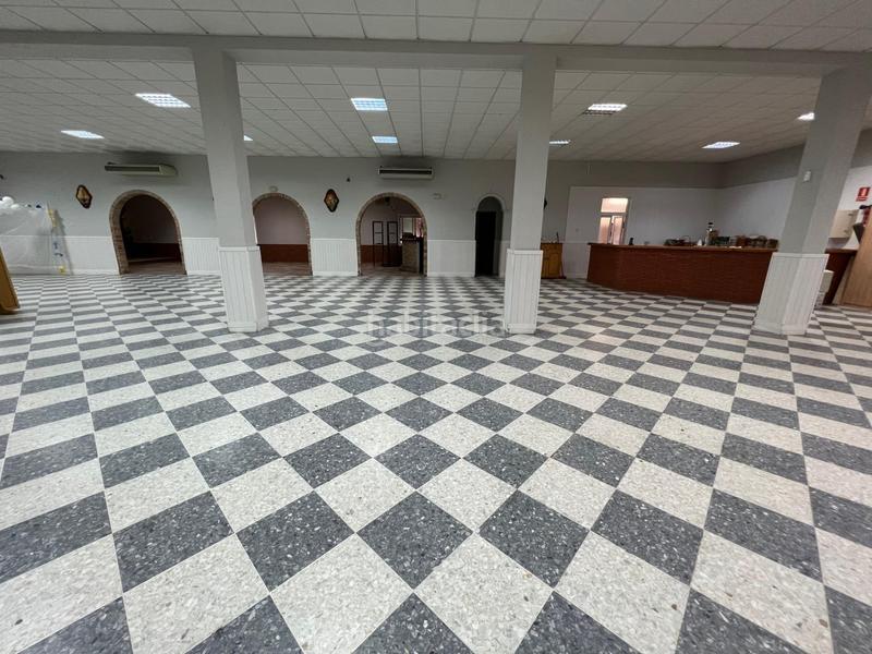 Foto 7a6b685b-8d24-43f1-a502-f9f31994e7f0. Local comercial edificio ideal para hostelería y restauración en Jerez de la Frontera