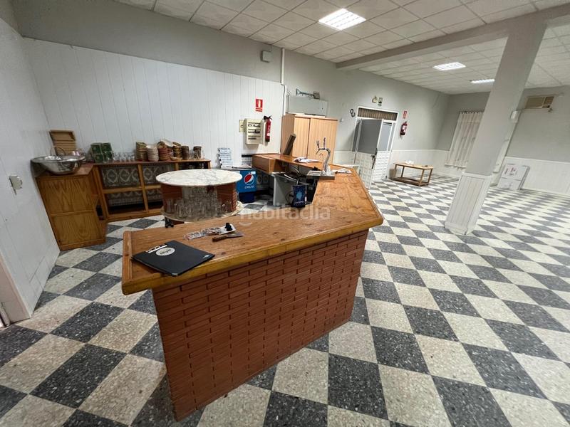 Foto f984b9d4-883a-417e-a0c7-1494a89b8d06. Local comercial edificio ideal para hostelería y restauración en Jerez de la Frontera