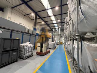 Nau industrial a Pozoalbero. Nave con edificio de oficinas en parque empresarial de jerez