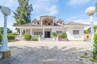 Chalet à Parque Atlántico - Ronda este. Chalet a la venta en el chaparrito