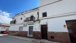 Piso en Cuervo de Sevilla (El). Amplio piso en venta en el cuervo