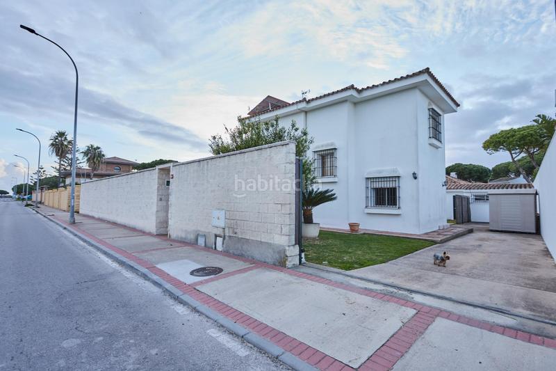 Foto cf9a4d95-17c9-4f2a-8f57-c8d5ed441fd2. Xalet amb piscina a Valdelagrana Puerto de Santa María (El)