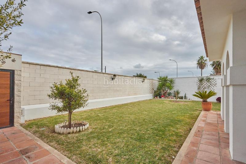 Foto d58825cc-1f3a-4df8-90e0-f28f550a5062. Xalet amb piscina a Valdelagrana Puerto de Santa María (El)