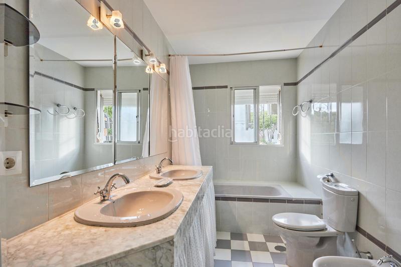 Foto ef5ef0fa-13c7-472c-88ce-edb5a9a9c9c3. Xalet amb piscina a Valdelagrana Puerto de Santa María (El)