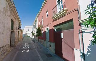 Terreny residencial a Madre de Dios. Oportunidad en pleno centro solar con proyecto o rehabilitación