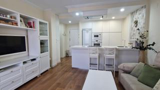 Alquiler Apartamento en Divina Pastora - La Yeguada. Apartamento totalmente equipado en avenida álvaro domecq.