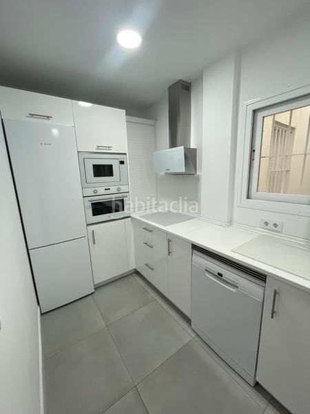 Foto 40cf6c6c-01cd-419a-bd62-698a64d3e81e. Alquiler piso  a estrenar en alquiler en pleno Centro de jerez, calle medina. en Jerez de la Frontera