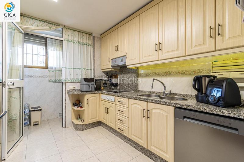 Foto 722c21d7-e75c-458f-a71e-6824488604b9. Pis a Santiago - Coronación Jerez de la Frontera