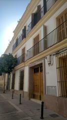 Piso en Madre de Dios. Amplia vivienda reformada en pleno centro, junto a la cruz vieja