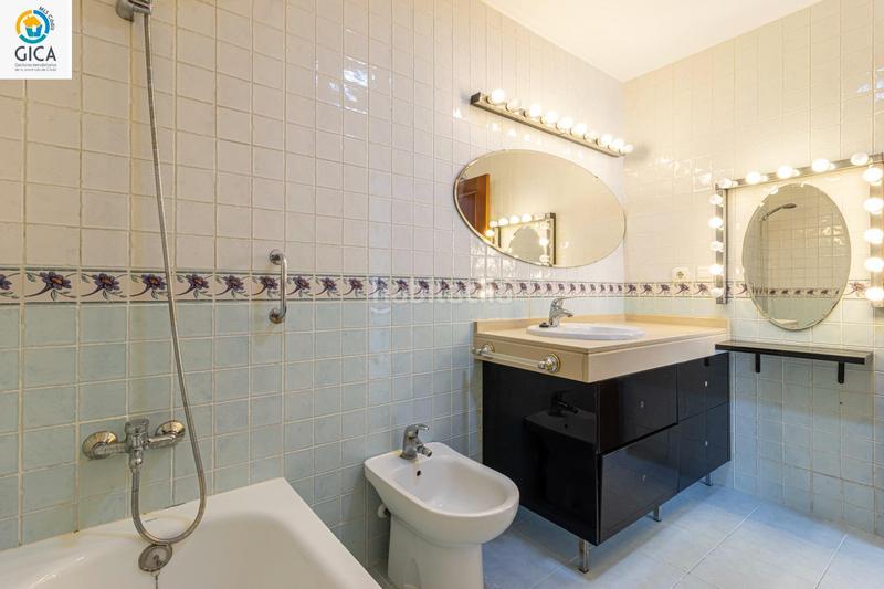 Foto d31cdbeb-81d3-49e9-8122-57e738bedfe2. Pis amb aparcament a Centro Jerez de la Frontera