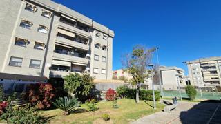 Appartement à Chapín - Campus Universitario - Navinco. Piso de 2 dormitorios en zona chapín con piscina