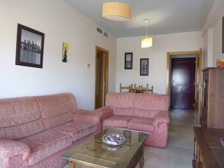 Piso en Pozoalbero. Piso de 2 dormitorios con parking y piscina en pozolabero.