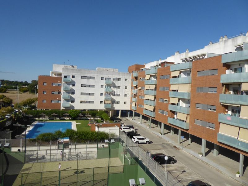 Foto f85f1068-5e0a-4927-a72b-a85c7c9055a0. Pis amb aparcament a Pozoalbero Jerez de la Frontera