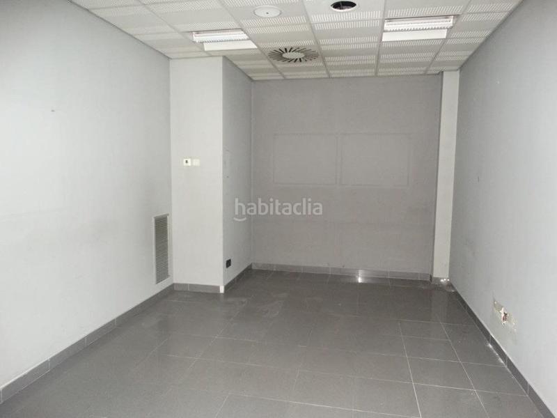 Foto 18879e97-aef1-4c2a-8dad-af841a887c72. Local comercial local en venta . zona de la rosaleda. en Guadalajara